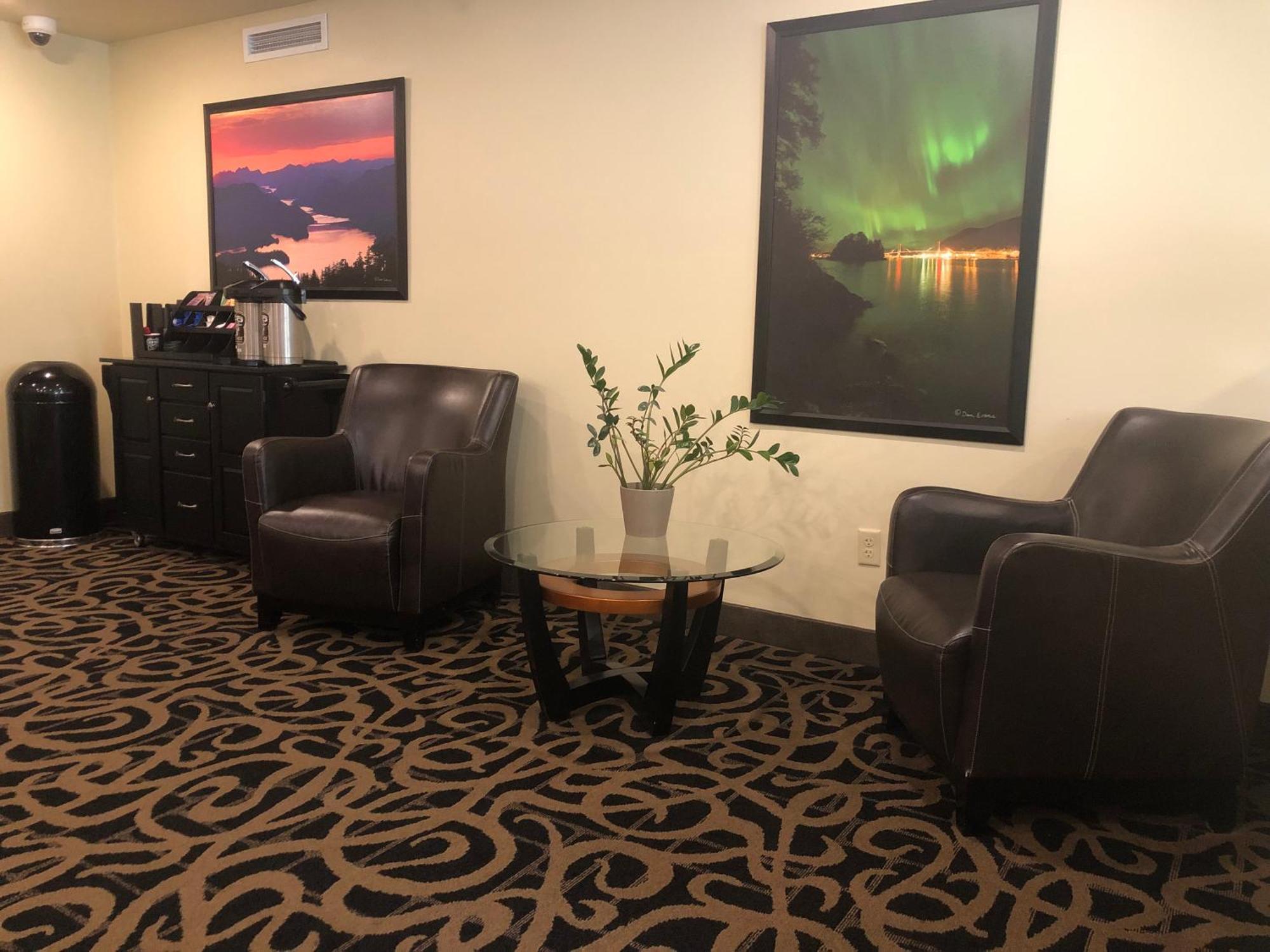 Aspen Suites Hotel Ситка Экстерьер фото